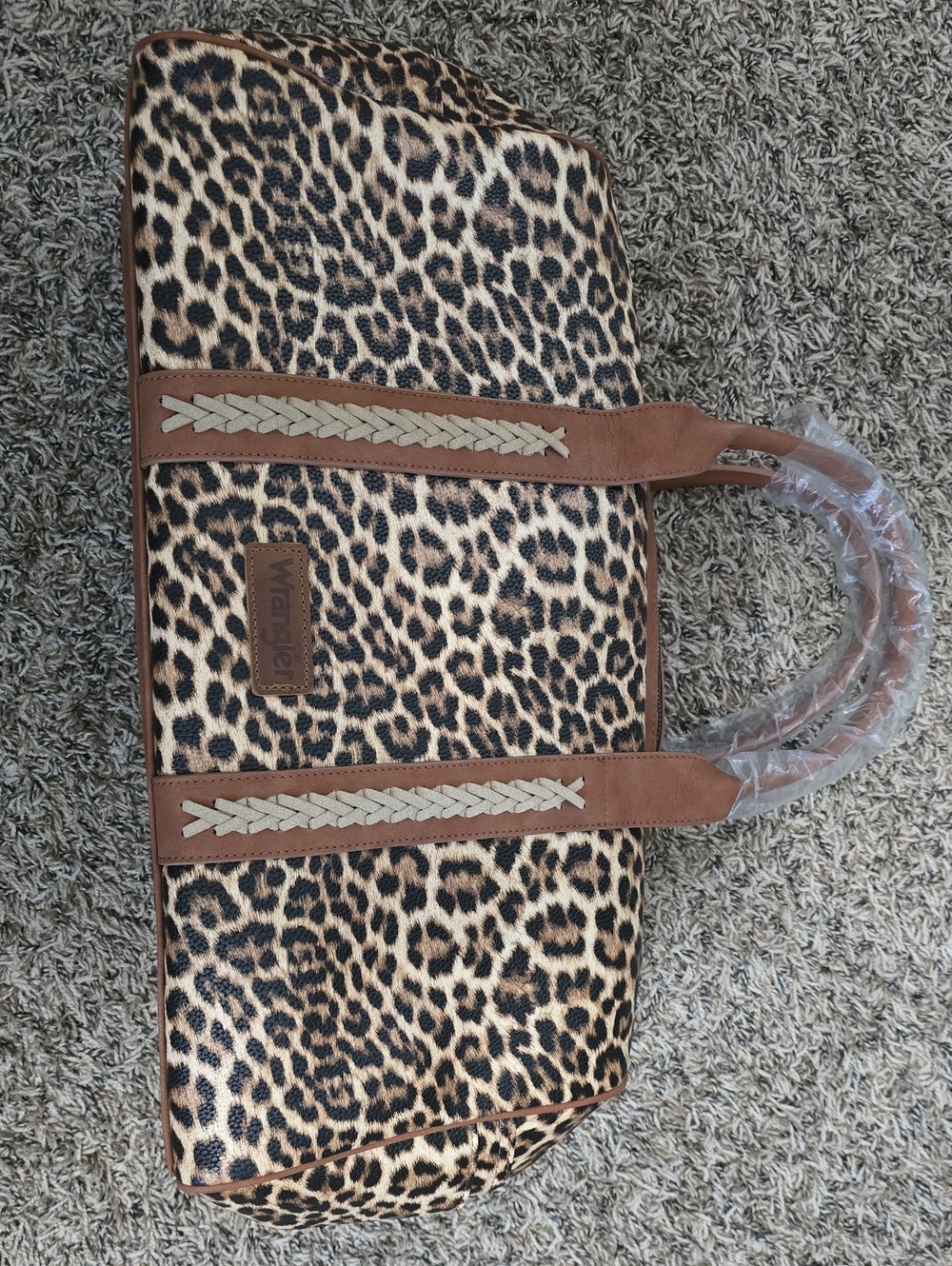 Wrangler Whipstitch Collection Duffle Bag - Leopard NWT - Picture 2 of 6
